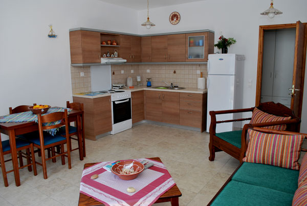 Les appartements entièrement équipés Agnanti avec vue sur la mer, à Vathi
