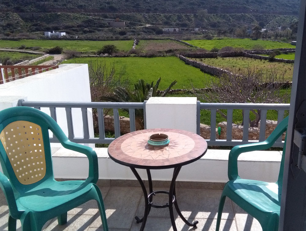 Katerina chambres à Agia Marina de Kamares avec vue magique pour le coucher du soleil