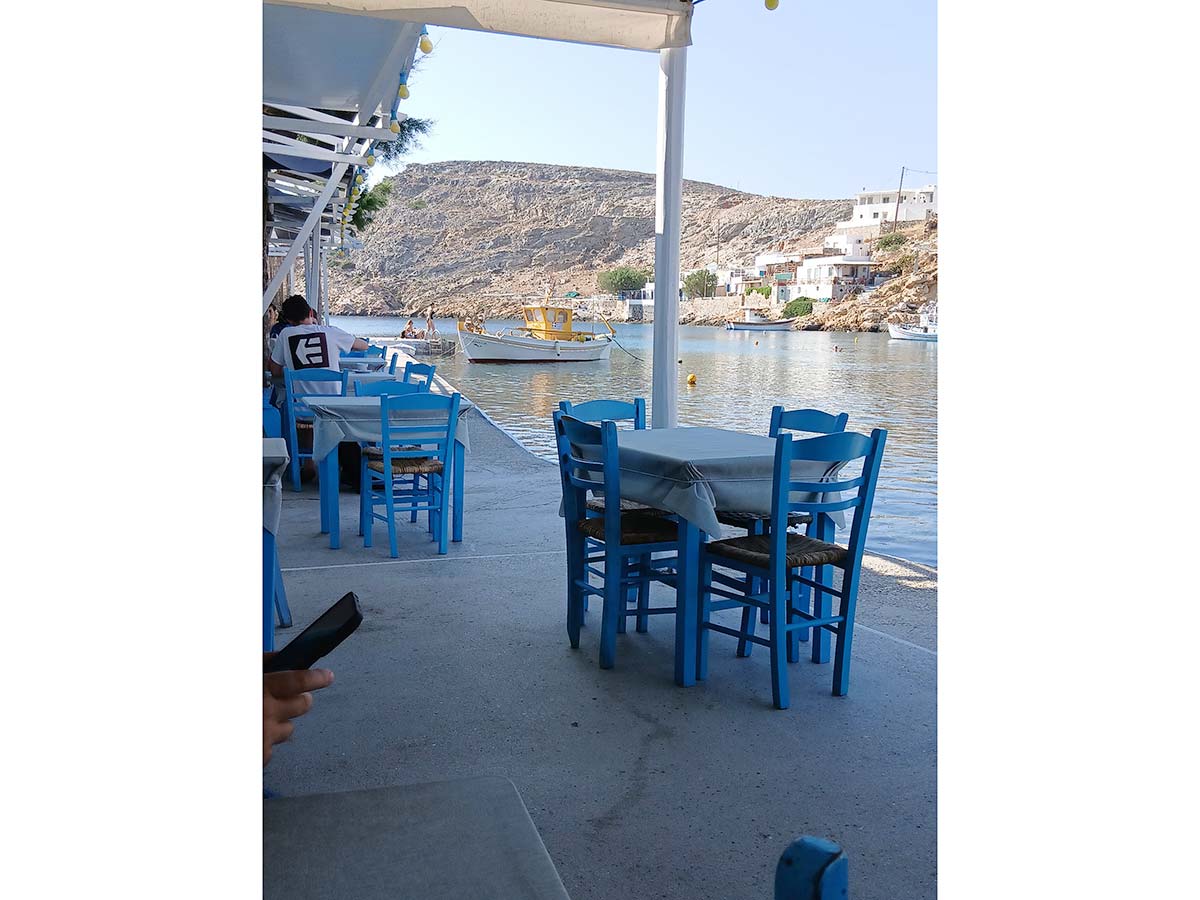 La taverne de poisson Fyssas, juste à côté de la mer