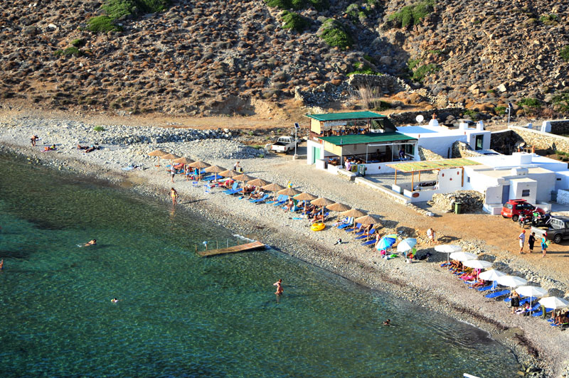Le café-restaurant Vroulidia, à la plage Vroulidia