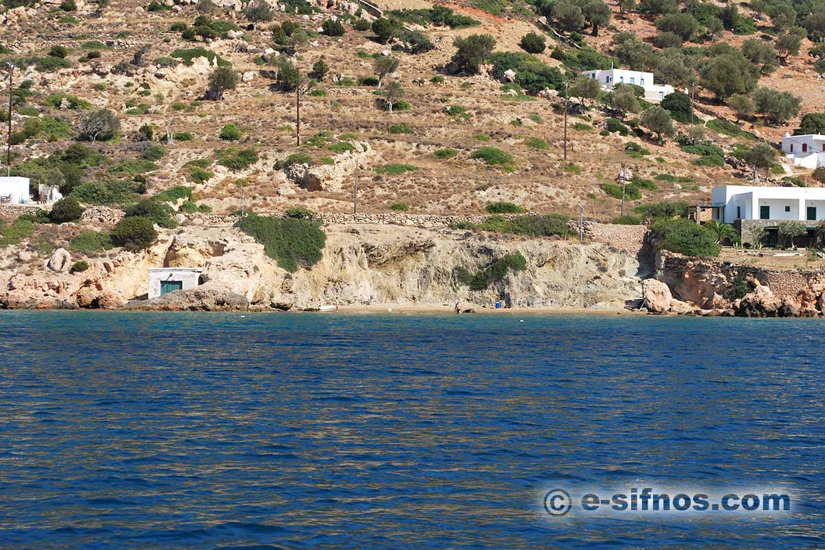 La plage secret de Vathi, à Sifnos