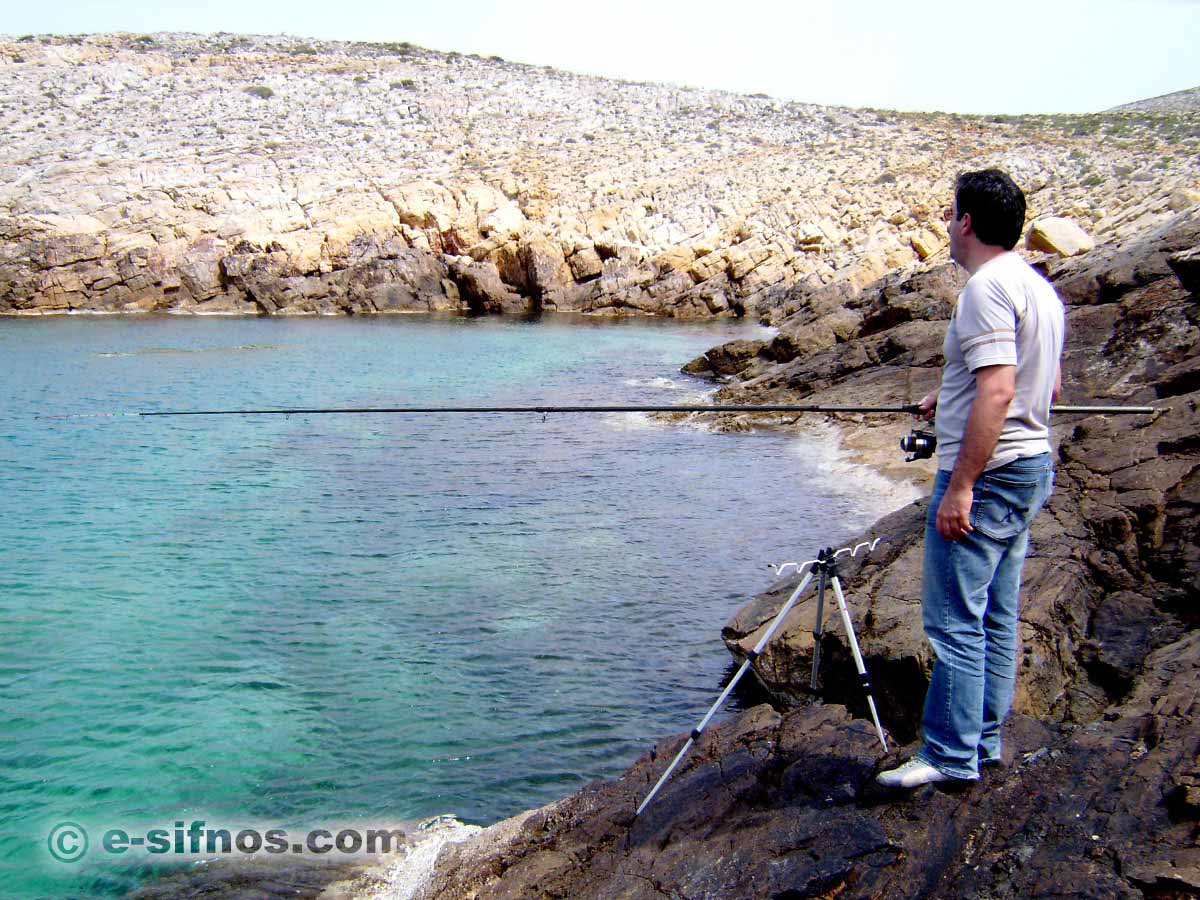 Coastal fishing in Sifnos