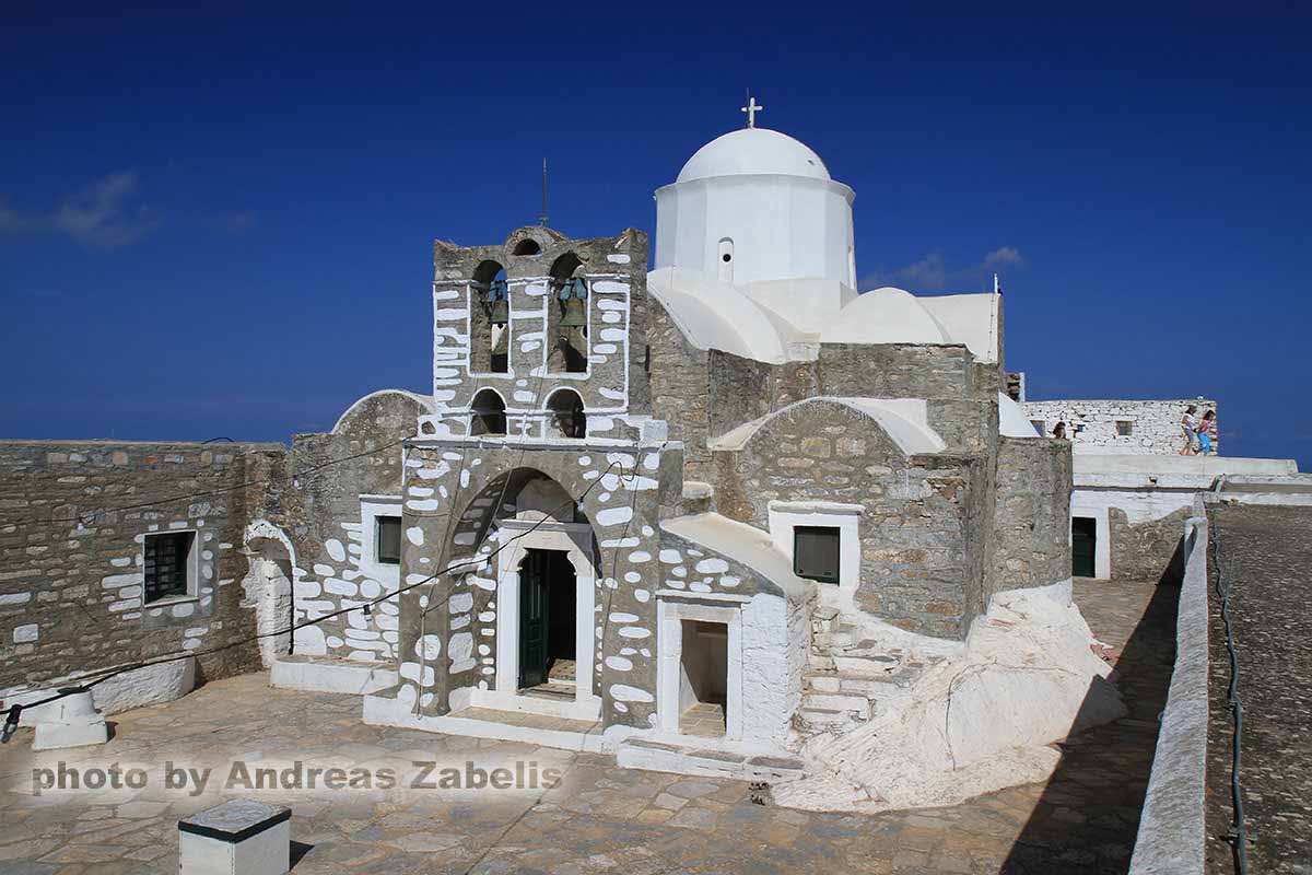 Le monastère du Prophète Elias à Sifnos
